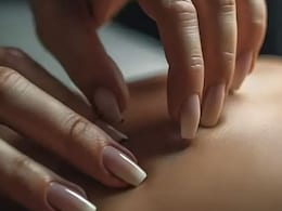 People Are Now Making Rs 9,000 An Hour By Scratching Someone's Back, Literally