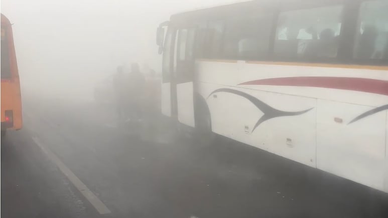 1 Dead, 24 Injured In Vehicle Collisions Due To Fog On Delhi-Lucknow Highway
