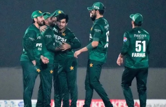 ICC की चेतावनी के बाद T-20 वर्ल्ड कप के लिए पाकिस्तान टीम का ऐलान, जानें बाबर आजम को मिली जगह या नहीं !