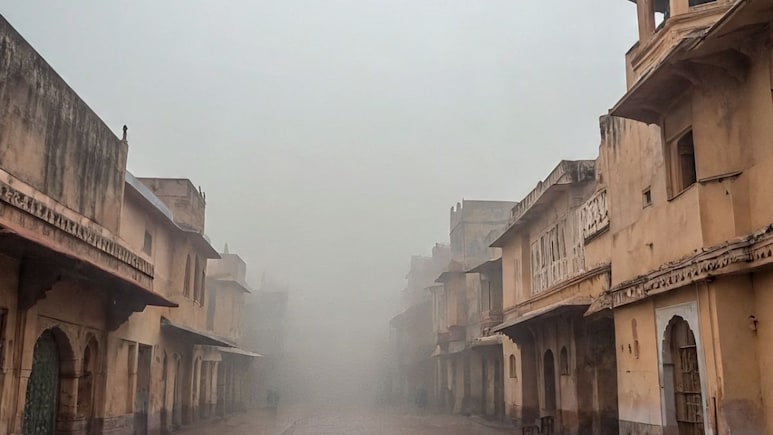 Rajasthan Winter: दिल्ली से पंजाब तक ठंड से ठिठुरे लोग, जयपुर में विजिबिलिटी हुई शून्य,16 जनवरी तक ऑरेंज अलर्ट जारी