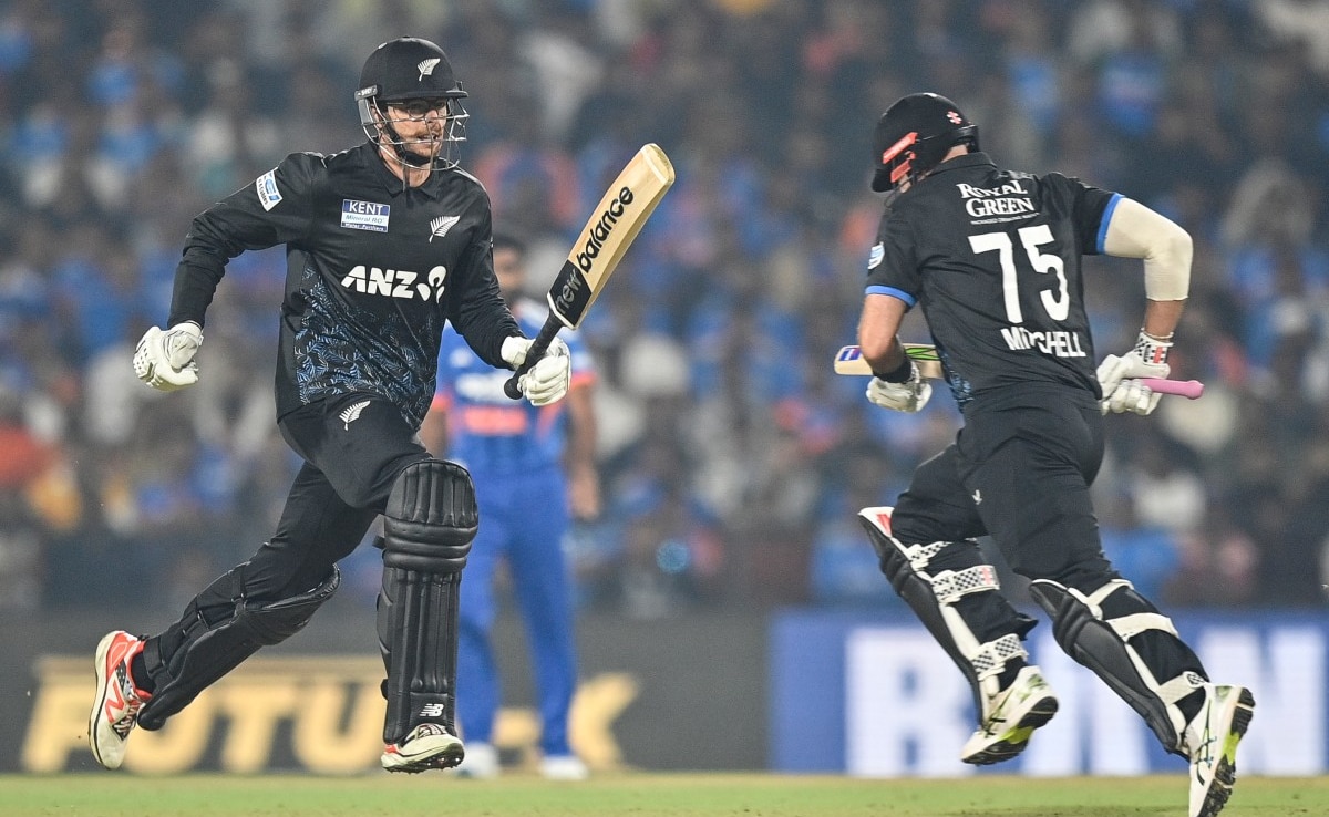 "Maybe 300": New Zealand Captain Mitchell Santners Big Admission After India Achieve Record Chase