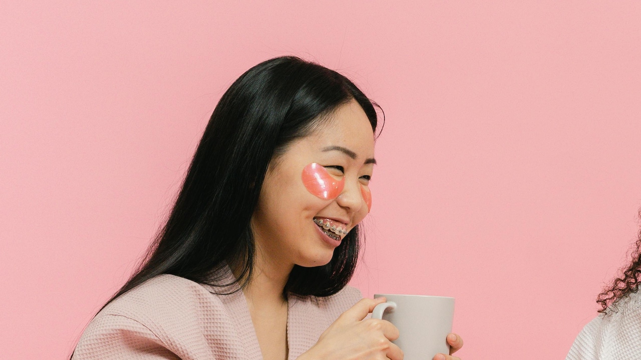 Why Comfortable Bathrobes Are Perfect for Daily Use And Everyday Comfort Why Comfortable Bathrobes Are Perfect for Daily Use And Everyday Comfort