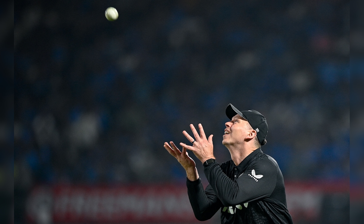 Injured All-Rounder Michael Bracewell To Be Monitored During T20I Series; Kristian Clarke To Stay With New Zealand Squad