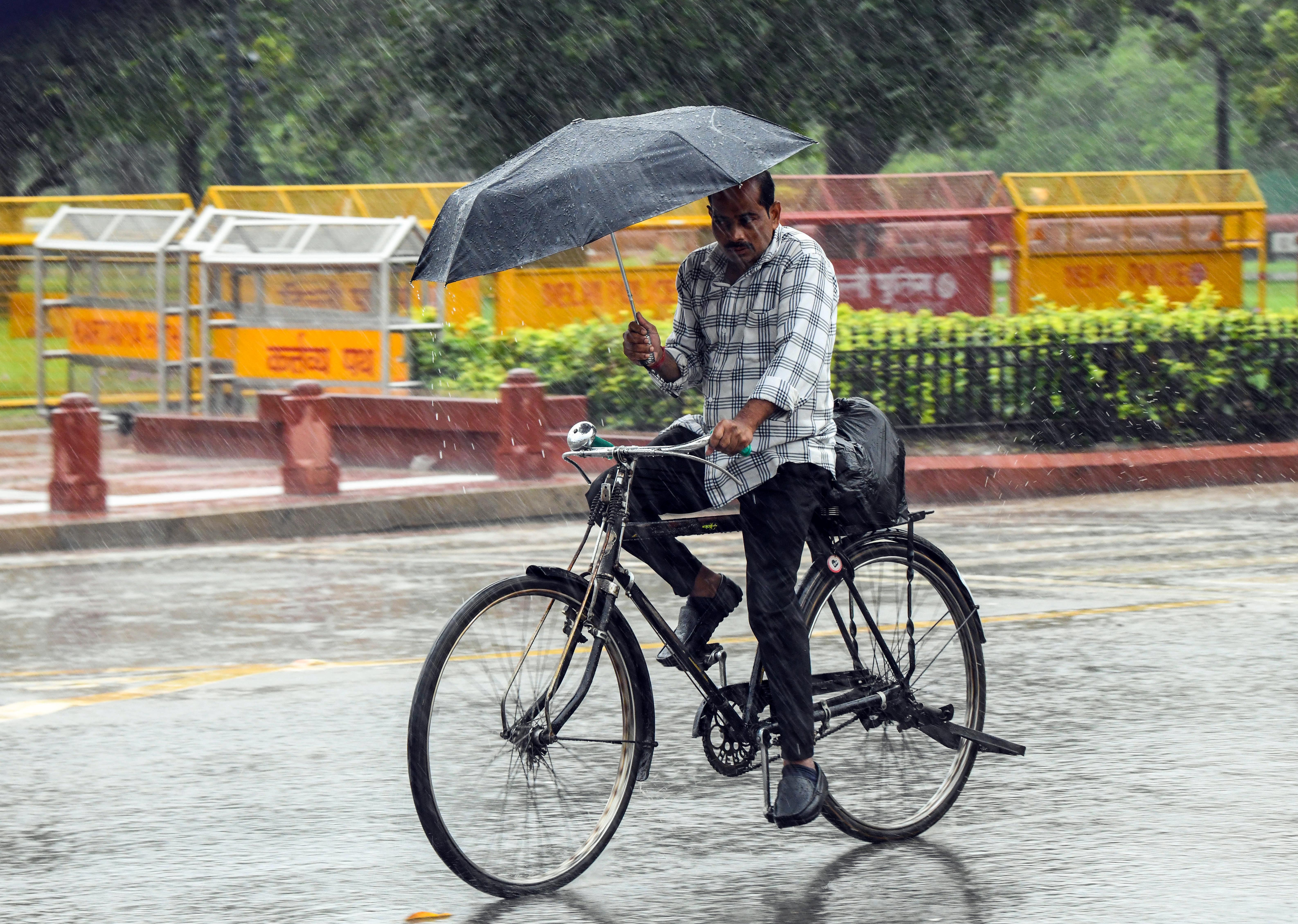 दिल्ली-NCR में आंधी-तूफान के साथ इस दिन फिर होगी बारिश, कोहरे का भी अलर्ट खुशखबरी; आ गया IMD का नया अपडेट