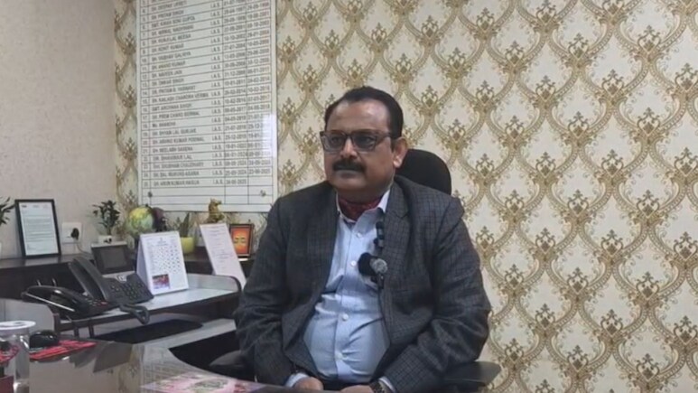 एक कलेक्टर की पहल- इस महीने गरीबों को हक नहीं मिला तो मैं भी वेतन नहीं लूंगा