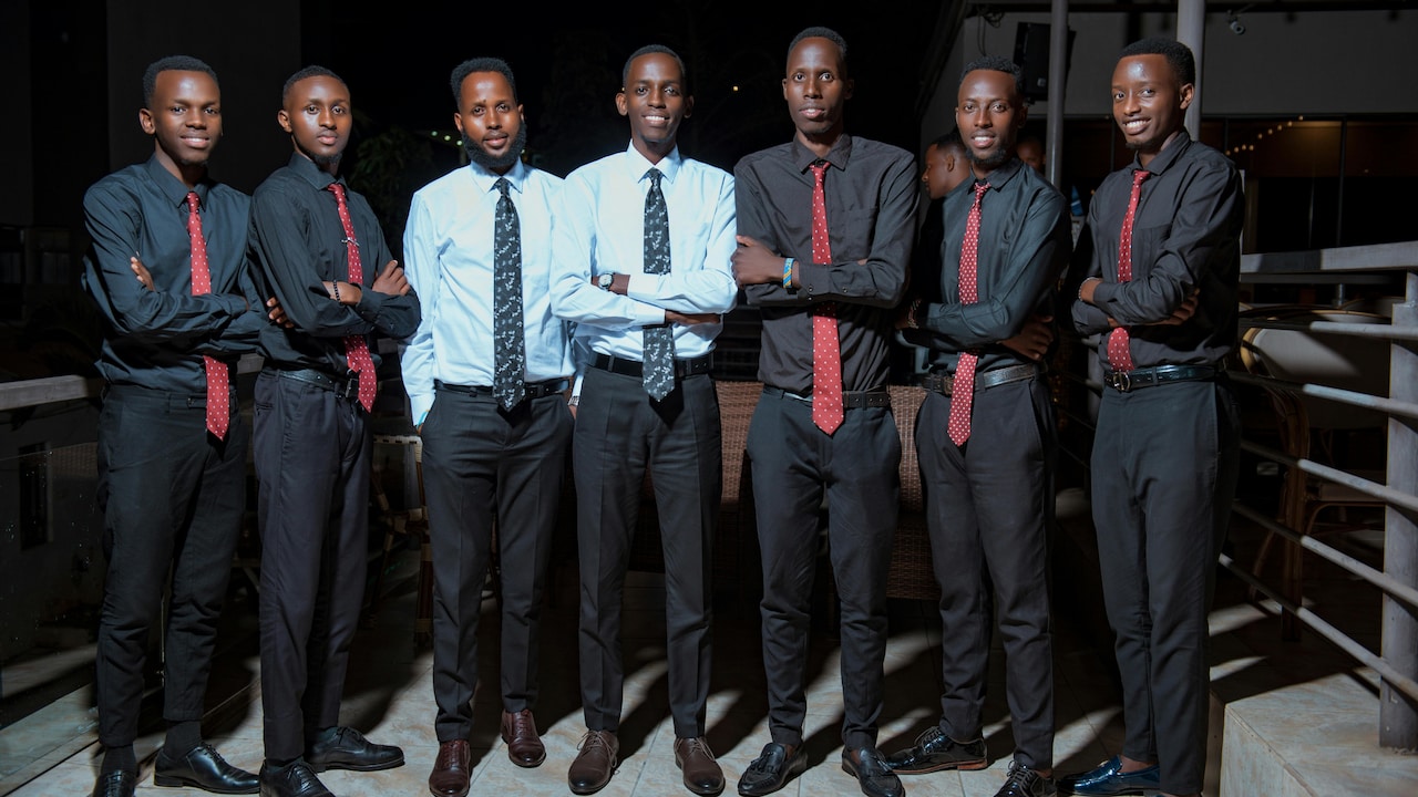 How Low-Quality Fabric Blends Spoil The Look and Comfort of Workwear