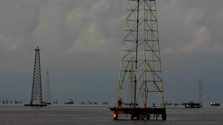 Trump Officials In Talks With Venezuela On Oil Exports To US: Report