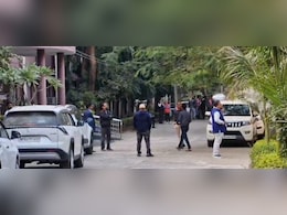 शिक्षक भर्ती घोटाला: राजस्थान की टीम ने MP में मारा छापा, देर रात तक चली जांच में 67 अभ्यर्थियों की डिग्रियां और दस्तावेज जब्त&nbsp;