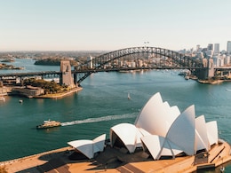 Why Sydney Airport Allows No Flights To Land For 7 Hours Every Day