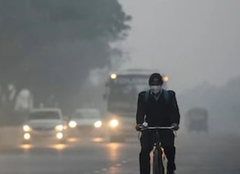 PM2.5 Identified As Leading Air Pollutant Driving Global Cancer Burden: Nature Study