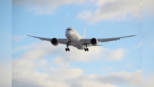 ईरान युद्ध ने बढ़ाईं विमान कंपनियों की मुश्किलें, 1 अप्रैल से बढ़ सकते हैं ATF के दाम, क्या महंगी होगी उड़ान?