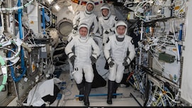 एस्ट्रोनॉट्स को कितनी सैलरी देते हैं NASA और ISRO? पैकेज जान उड़ जाएंगे होश