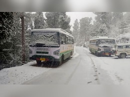 वीकेंड पर पहाड़ों पर बर्फबारी देखने का प्लान बन न जाए आफत! मनाली-शिमला में लगा लंबा जाम, देखें VIDEO