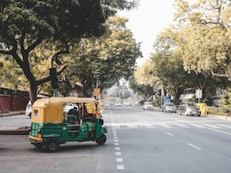 फोन बंद, जेब खाली&hellip; फिर जो ऑटो ड्राइवर ने किया, कहानी पढ़कर नम हो जाएंगी आंखें