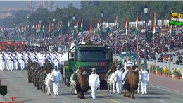 ऊंट, टट्टू, रैप्टर्स और आर्मी डॉग्स, गणतंत्र दिवस परेड में दिखी सेना की अनदेखी ताकत