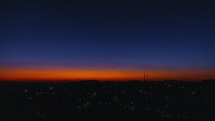 आज शाम 6 बजे &lsquo;अंधेरे&rsquo; में डूब जाएगा यूपी! इस वजह से 75 जिलों में बजेगा सायरन