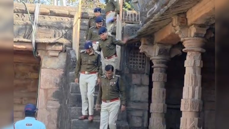 भोजशाला में बसंत पंचमी को लेकर तैयारी तेज, आईजी ने लिया सुरक्षा जायजा; 8000 पुलिसकर्मी किए जाएंगे तैनात