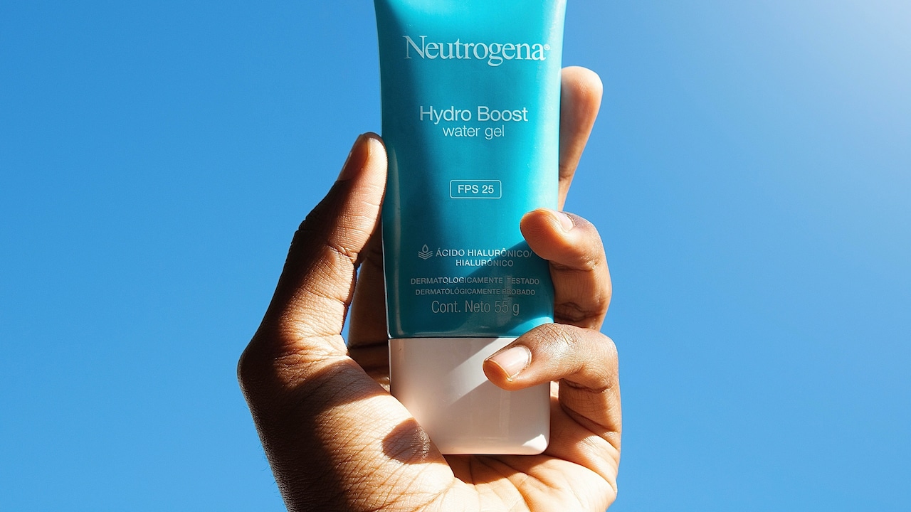 These Sunscreens For Medium Skin Tones Dont Leave A White Cast These Sunscreens For Medium Skin Tones Dont Leave A White Cast