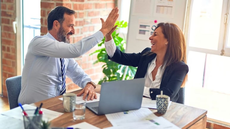 OpenAI कर्मचारी का दावा! इंजीनियर और सेल्स से पहले इस फील्ड की नौकरी खा जाएगा AI