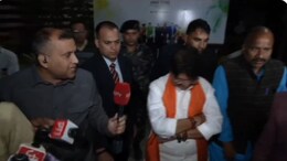 'तुम फोकट के प्रश्न मत पूछो..' इंदौर में गंदे पानी पीने से 11 की मौत, NDTV के सवाल पर भड़के कैलाश विजयवर्गीय, विवाद बढ़ने पर मांगी माफी