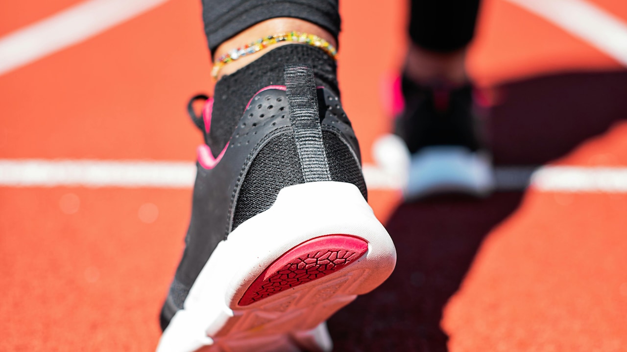 Lightweight Adidas sports shoes for women for daily walking and running under ₹2,000