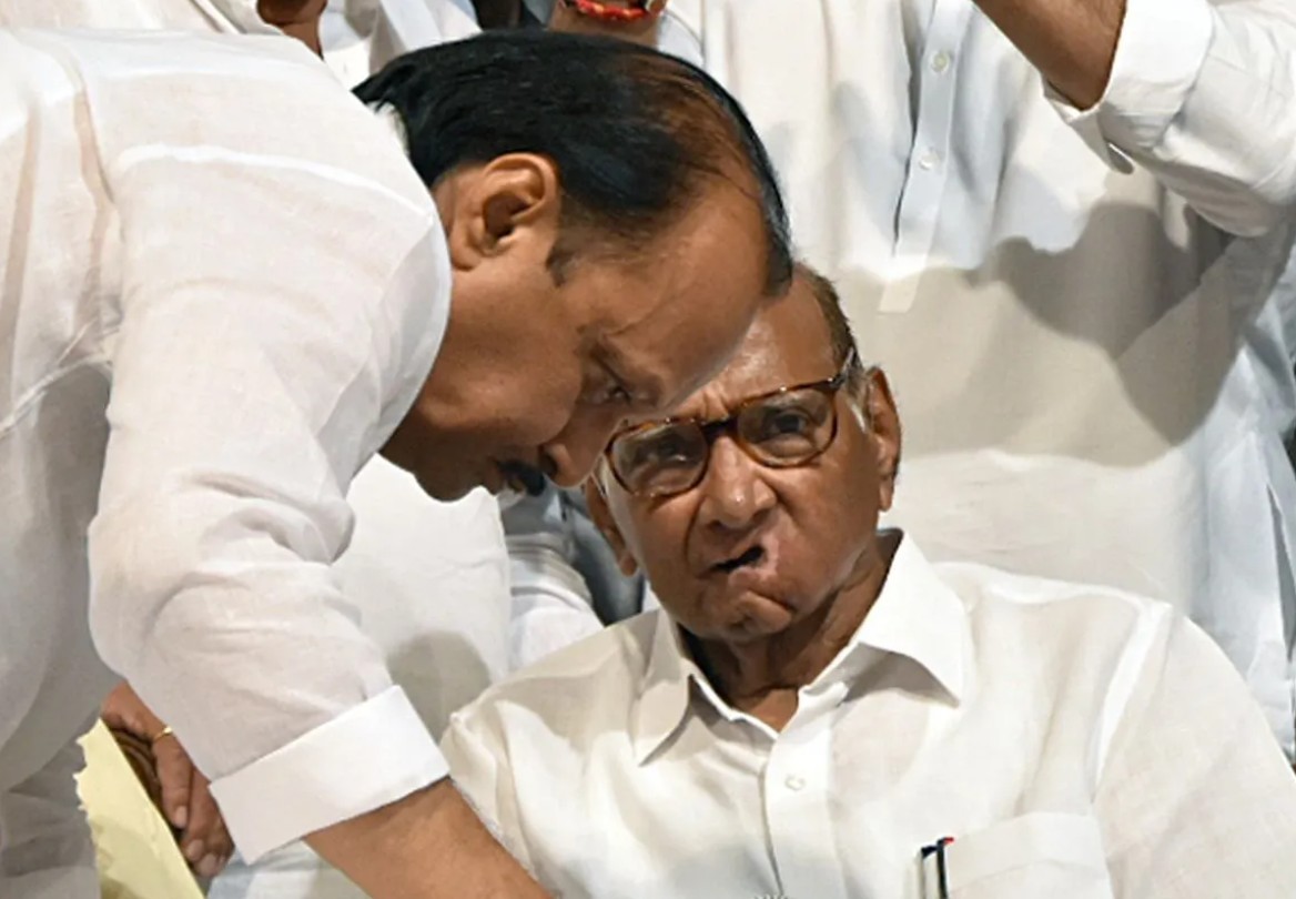 NCP का विलय हुआ तो किधर जाएंगे शरद पवार?  महाराष्ट्र की सियासत में खड़े हुए 5 सवाल