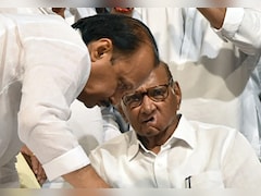 NCP का विलय हुआ तो किधर जाएंगे शरद पवार?  महाराष्ट्र की सियासत में खड़े हुए 5 सवाल