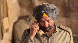 सनी देओल ने इस उम्र किया था बॉलीवुड डेब्यू, पहली फिल्म के लिए मिली थी इतनी फीस, इस एक्ट्रेस संग किया था रोमांस