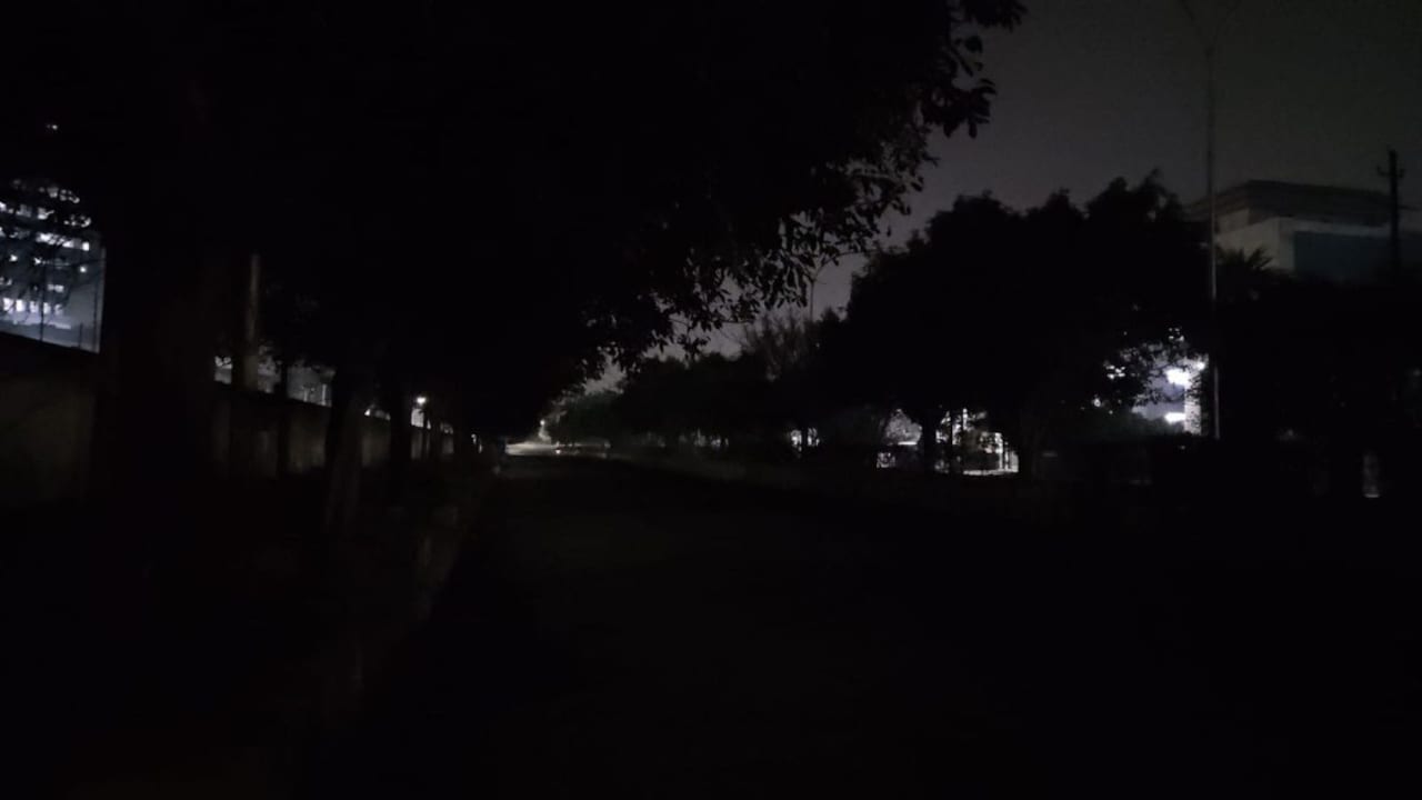 Bengaluru Minister Fixes Streetlights On Key Stretch, But City Stays In Dark