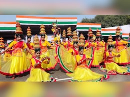 कहीं ढोल की थाप, कहीं सलामी की गूंज, 26 जनवरी को ऐसे जश्न मनाता है पूरा भारत