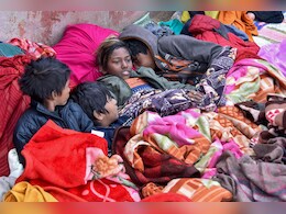 बीत गई कड़ाके की ठंड, लेकिन बिहार का समाज कल्याण विभाग नहीं बांट सका 30 हजार से ज्यादा कंबल