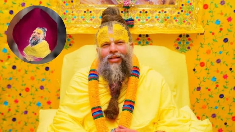 इतनी बारीक पेंटिंग देख दंग रह गए लोग, गुलाब की पत्ती पर उकेरी प्रेमानंद महाराज की छवि, लोग बोले- राधे-राधे