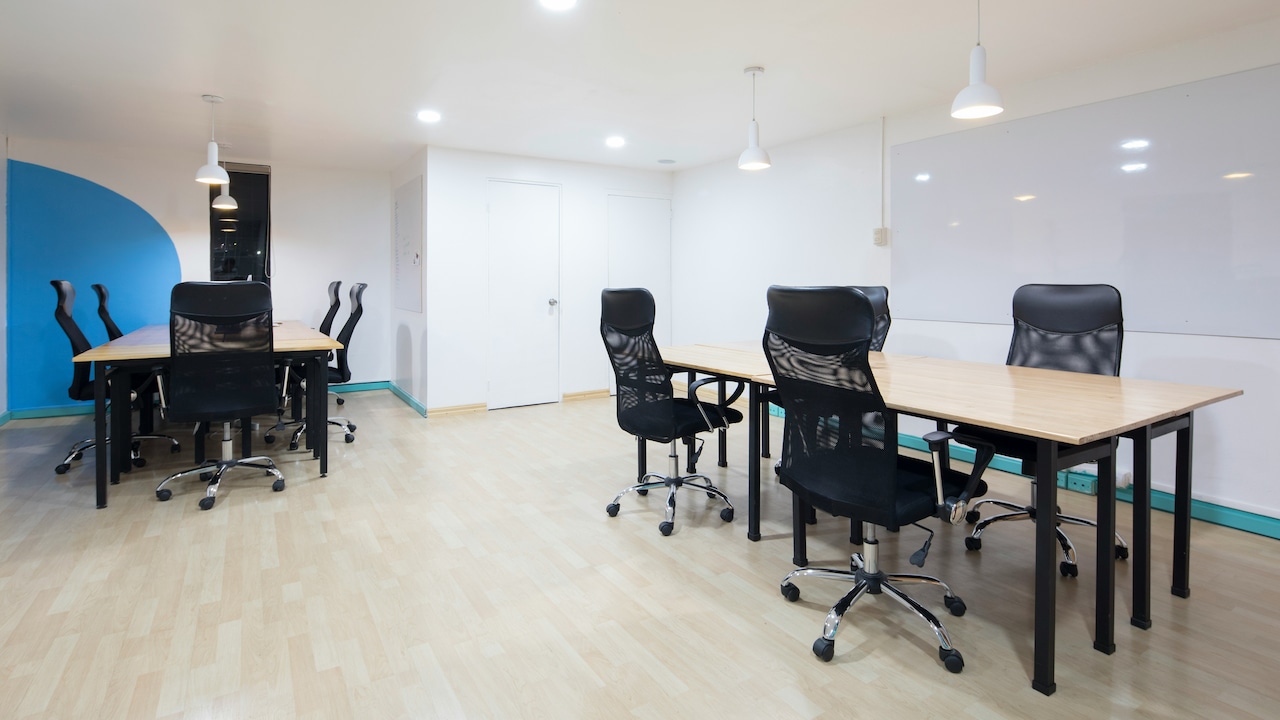 Best Green Soul office chairs under ₹10,000 featuring boss and executive-style designs Best Green Soul office chairs under ₹10,000 featuring boss and executive-style designs