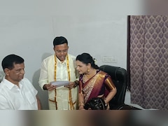 IAS और IPS की सादगी वाली शादी: न बैंड-बाजा, न फिजूलखर्ची, कोर्ट में सात फेरों की जगह कानूनी दस्तखत से पेश की मिसाल