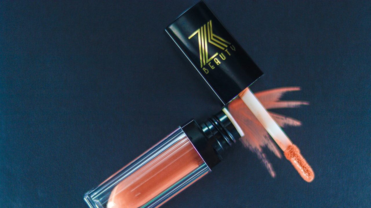 Why Lipsticks Crack Even On Well-Moisturised Lips