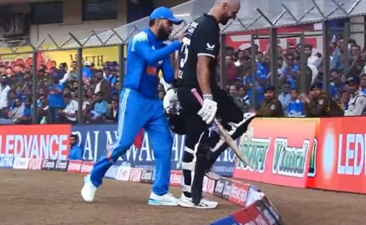 Virat Kohli Pushes New Zealand Batter Out Of The Ground In Hilarious Incident During 3rd ODI - Video Viral