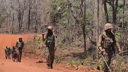 Naxal Encounter: कांकेर में आखिरी नक्सल पर भी चोट, एनकाउंटर में ढेर हुई बची महिला नक्सली; 5 लाख की थी इनामी