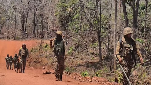 Naxal Encounter: कांकेर में आखिरी नक्सल पर भी चोट, एनकाउंटर में ढेर हुई बची महिला नक्सली; 5 लाख की थी इनामी