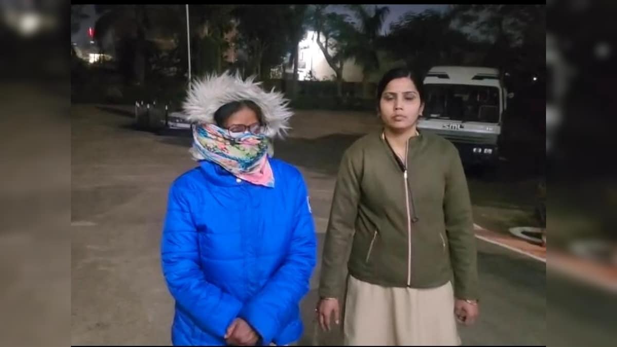 Rt. Deputy Collector Arrest: रिटायर्ड महिला डिप्टी कलेक्टर गिरफ्तार, घर में कई लोगों को इकट्ठा कर करवा रही थी धर्मांतरण