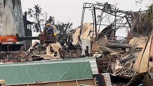 21 Die After Fire In 2 Warehouses, Including 1 Owned By Wow Momo, In Kolkata