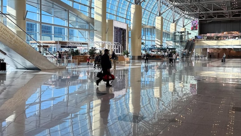 Russia Wanted To Sell A Moscow Airport For $1.7 Billion, No One Bought It. A 50% Sale Followed