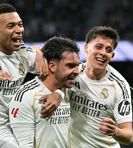 Real Madrid Overcome Santiago Bernabeu Boos To Record Alvaro Arbeloas First Win