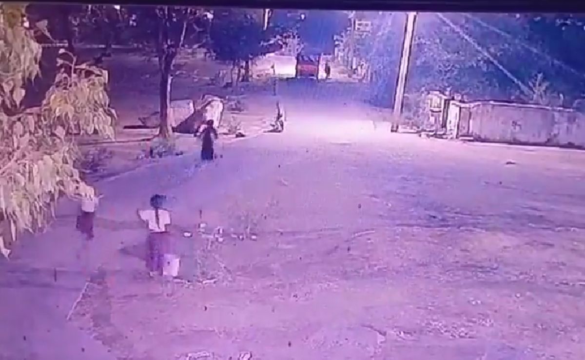 Schoolgirl Tasked With Transporting Chairs, Dies After Falling Off Auto