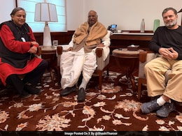 My Stand Not Pro-BJP, But Pro-Government On Some Issues: Shashi Tharoor