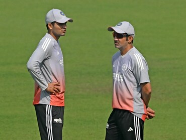 IND vs NZ 2nd ODI: इन बदलाव के साथ राजकोट में उतरेंगी दोनों टीमें! जानें किन खिलाड़ियों का कटेगा पत्ता, किनको मिलेगा मौका