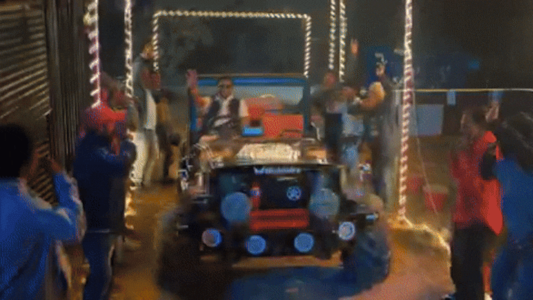 काला चश्मा, खुली जीप में विधायक जी का ये रौबीला अंदाज... आइटम सॉन्ग में दिखाया जलवा तो उठ गए सवाल