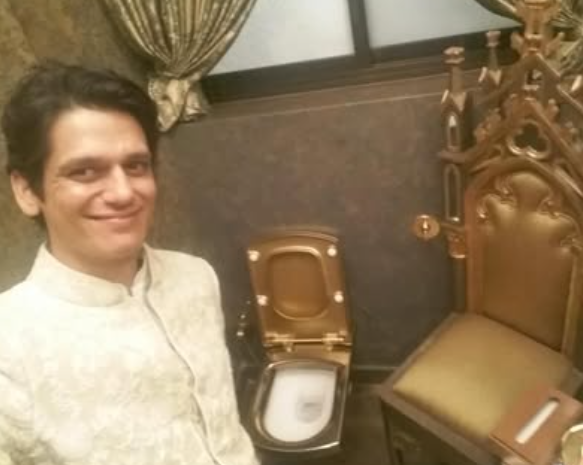 Vijay Varma Poses With Golden Toilet At Amitabh Bachchan's Jalsa In 2016 Throwback