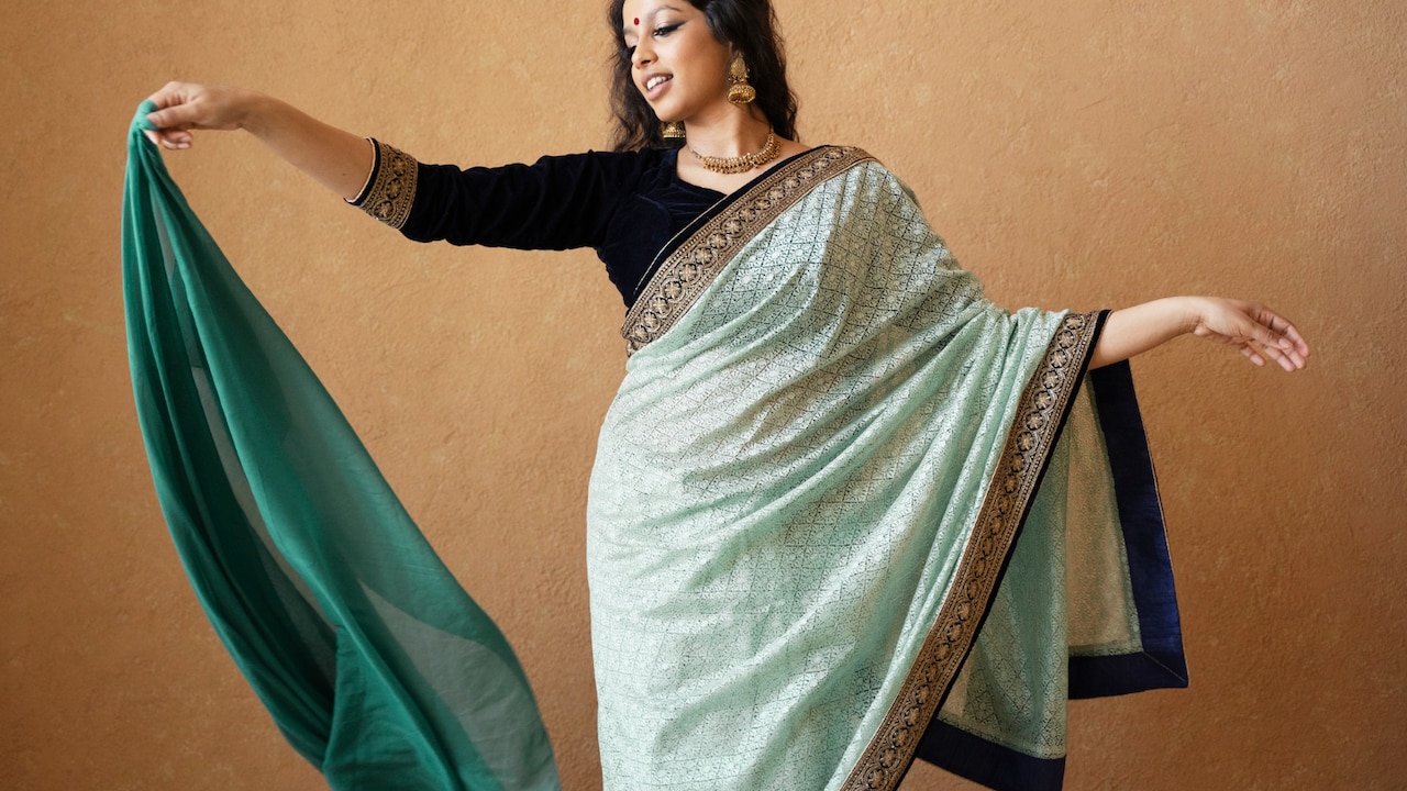 Top Republic Day Saree Deals