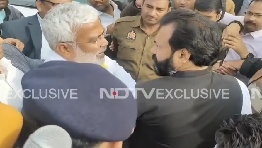 यूपी मंत्री स्वतंत्र देव सिंह का BJP विधायक ने ही रोक लिया रास्ता, दोनों के बीच हुई कहासुनी, क्या है मामला