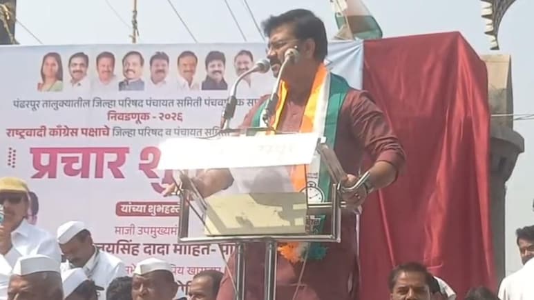 Solapur News : माढ्यात शरद पवारांच्या आमदाराचा फडणवीस पॅटर्न; भाजपाच्या प्रकल्पाचा भरसभेत  प्रचार